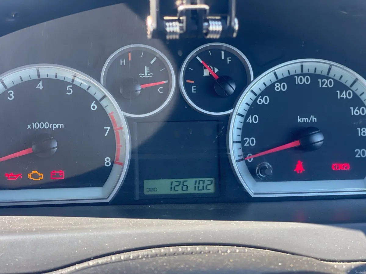 Car - Image 3