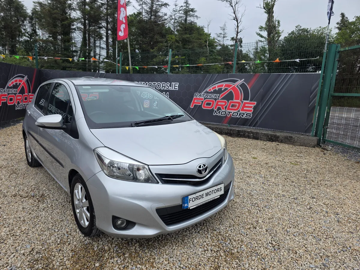 Toyota Yaris 2012 - Image 1