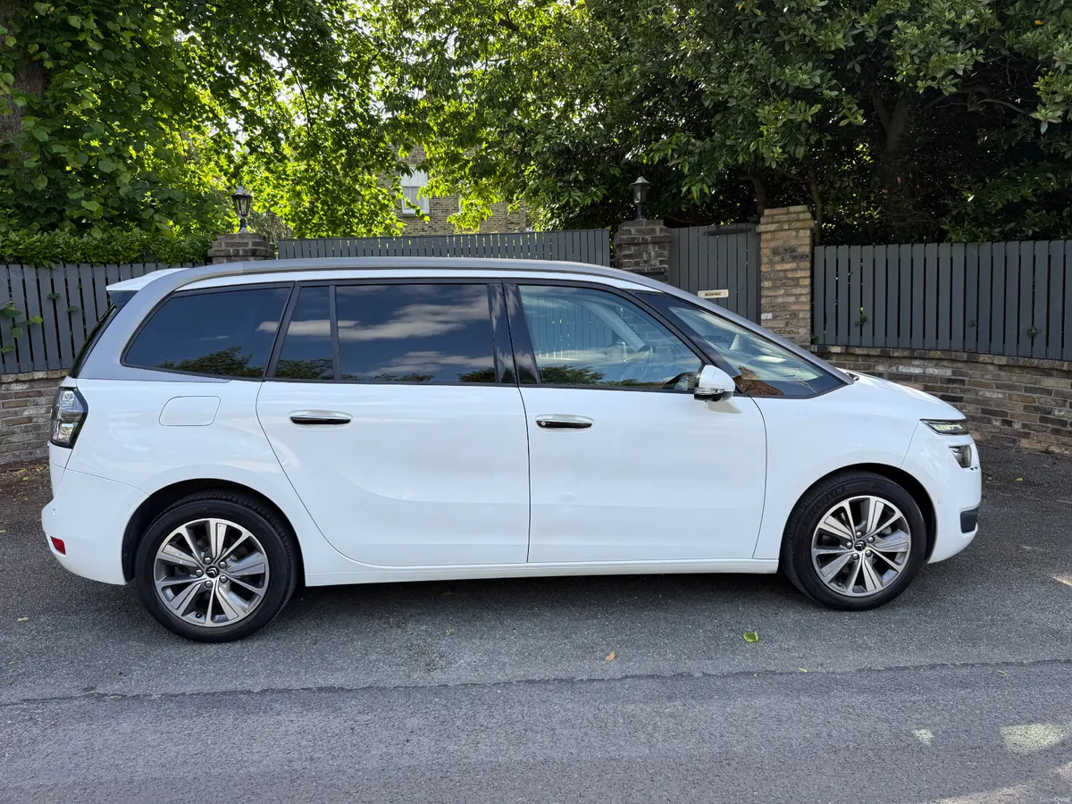 ✅ 7 Seat. Automatic. 2-yr Warranty. Glass-roof. - Image 5