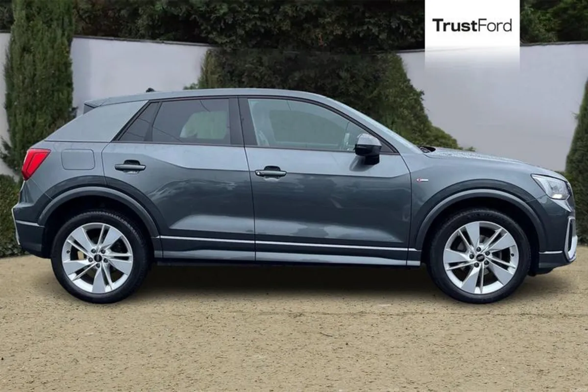 Audi Q2 S Line - Image 3