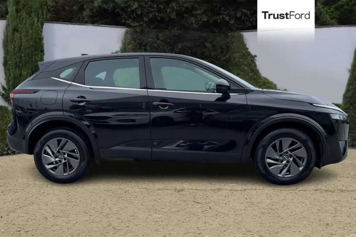 Nissan Qashqai Acenta Premium - Image 3