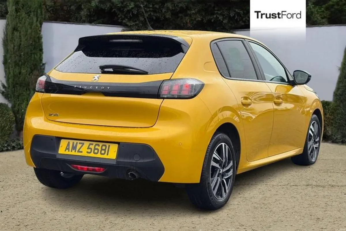 Peugeot 208 Active Premium + - Image 4