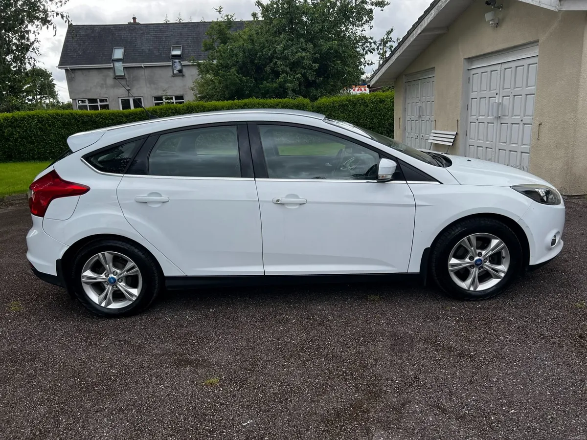 Ford Focus 2012 - Image 3