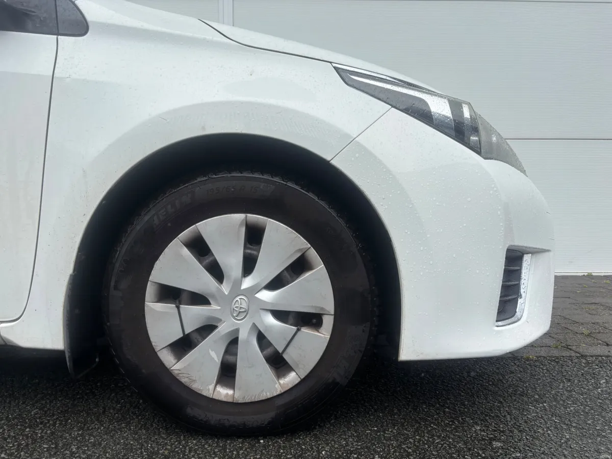2015 TOYOTA COROLLA 1.4D FTSH NCT TAX - Image 3