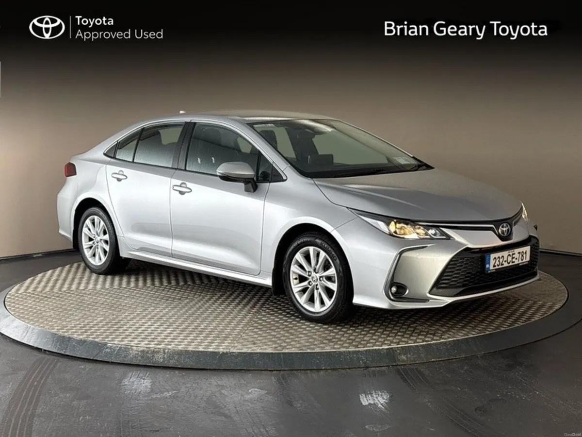 Toyota Corolla HYBRID LUNA SALOON - Image 1