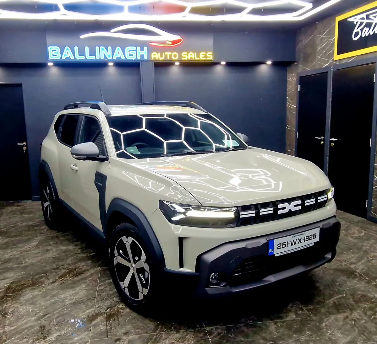 DACIA DUSTER  JOURNEY TCE130 4X2 1.2 MILD HYBRID - Image 5