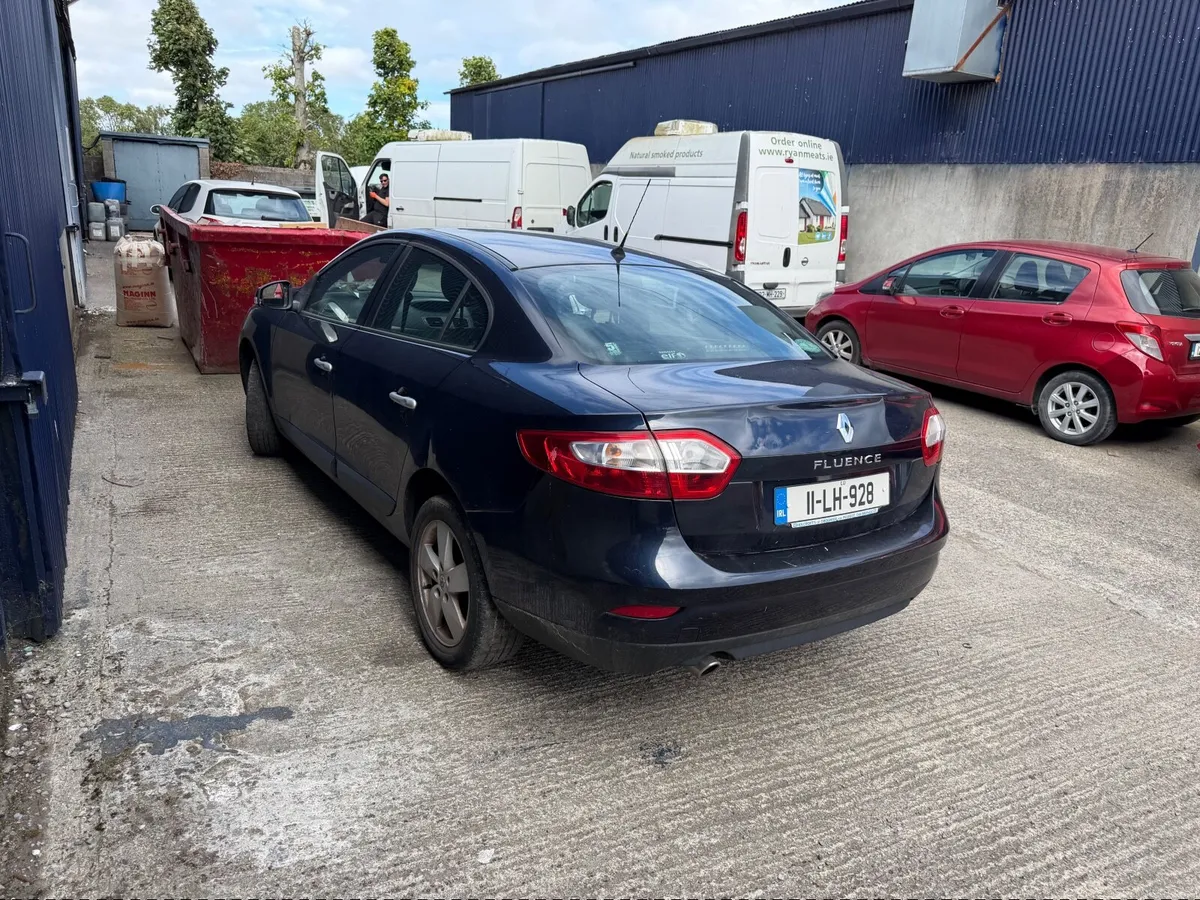 Renault Fluence 2011 - Image 4