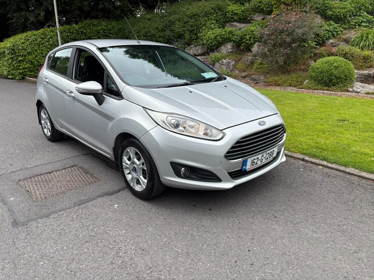 162 ford fiesta zetec 1.2 petrol - Image 2