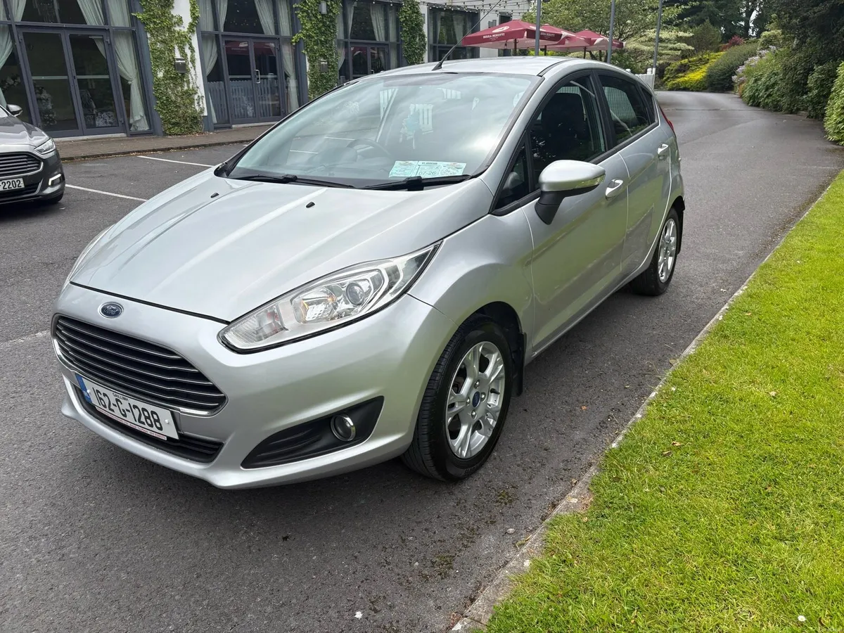 162 ford fiesta zetec 1.2 petrol - Image 4