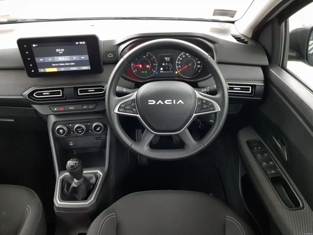 Dacia Jogger TCe 110 Expression, 7 Seater - Image 3