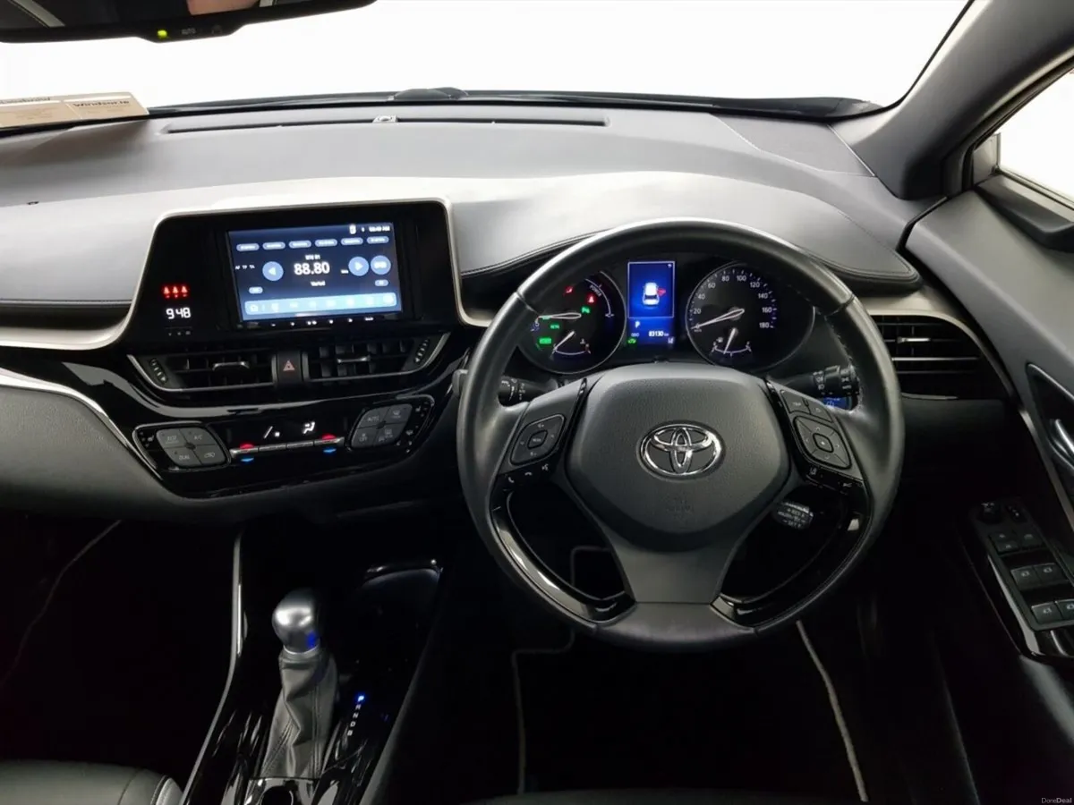 Toyota C-HR C-HR Hybrid Auto - Image 3