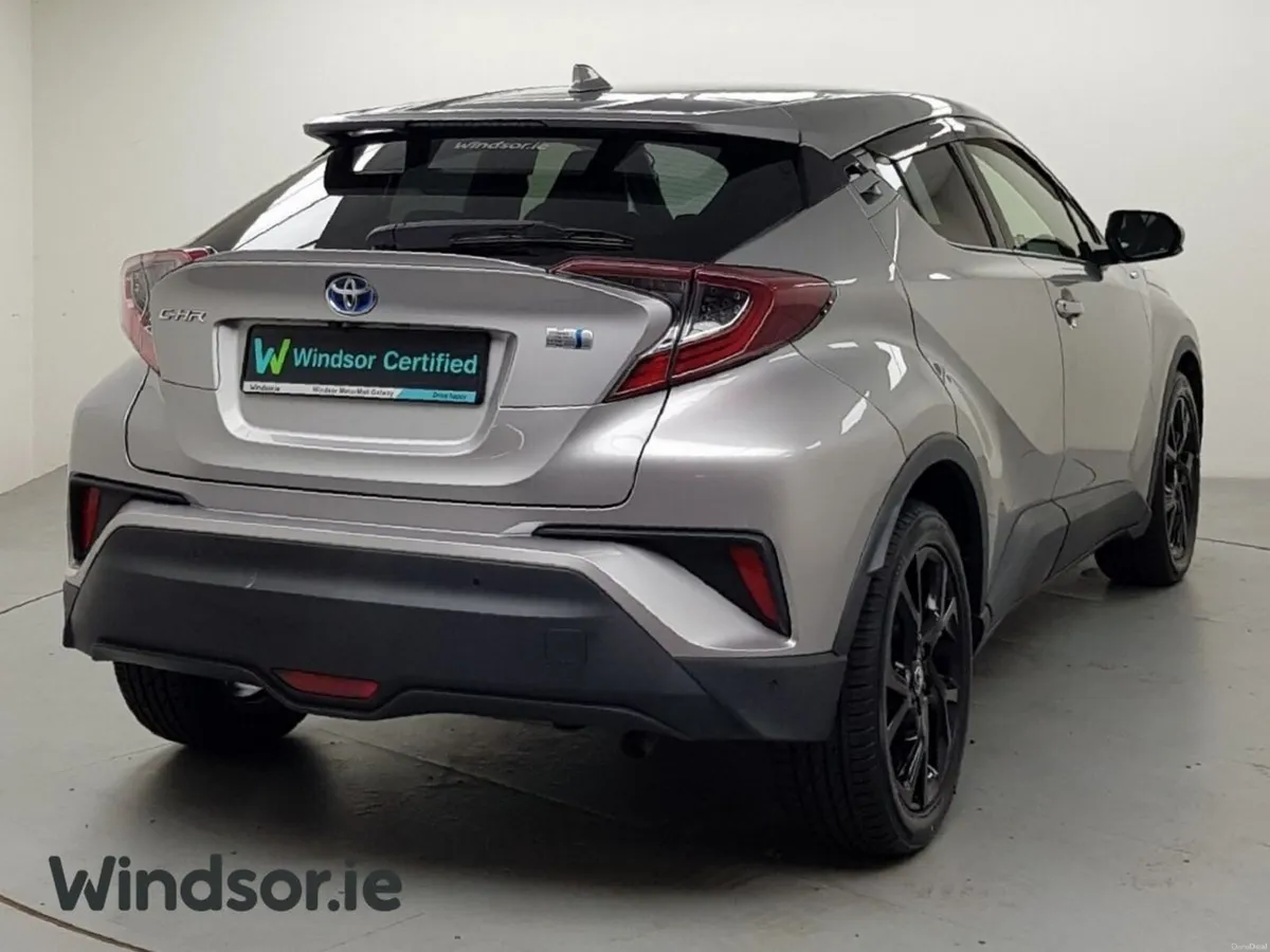 Toyota C-HR CH-R Hybrid Auto - Image 4