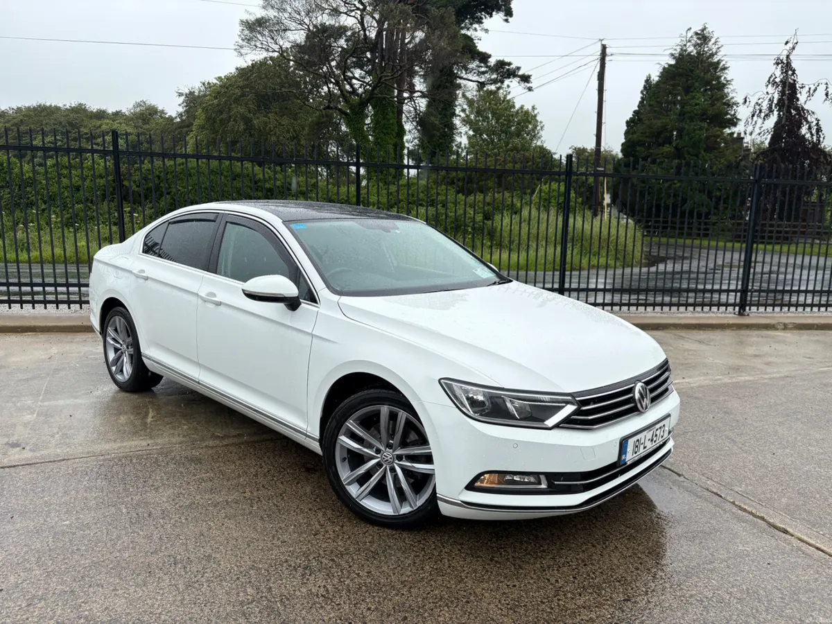 Volkswagen Passat GT Highline - Image 1