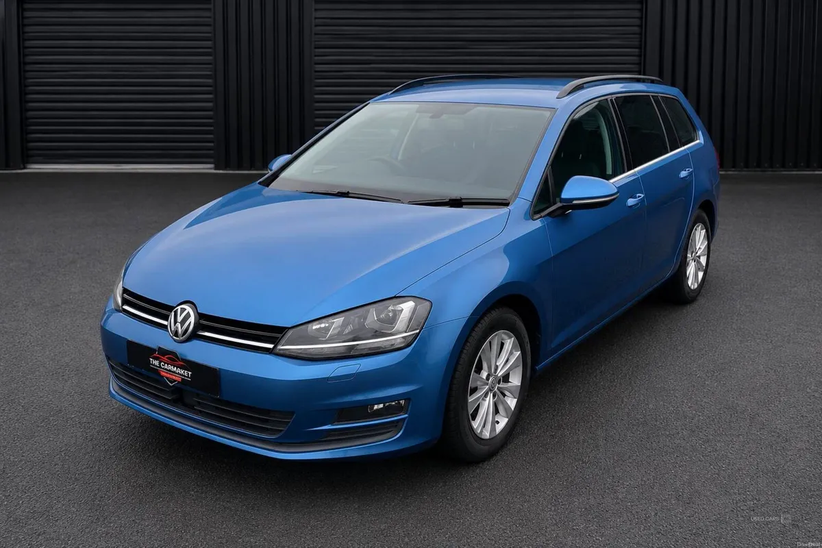 Volkswagen Golf 1.2 TSI Bluemotion Auto 5DR - Image 4