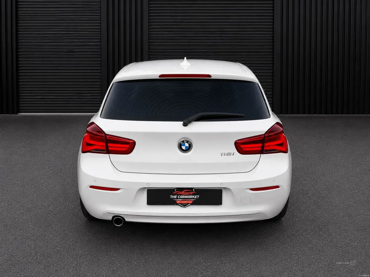 BMW 1-Series 1.5 118i EfficientDynamics Auto 5DR - Image 6