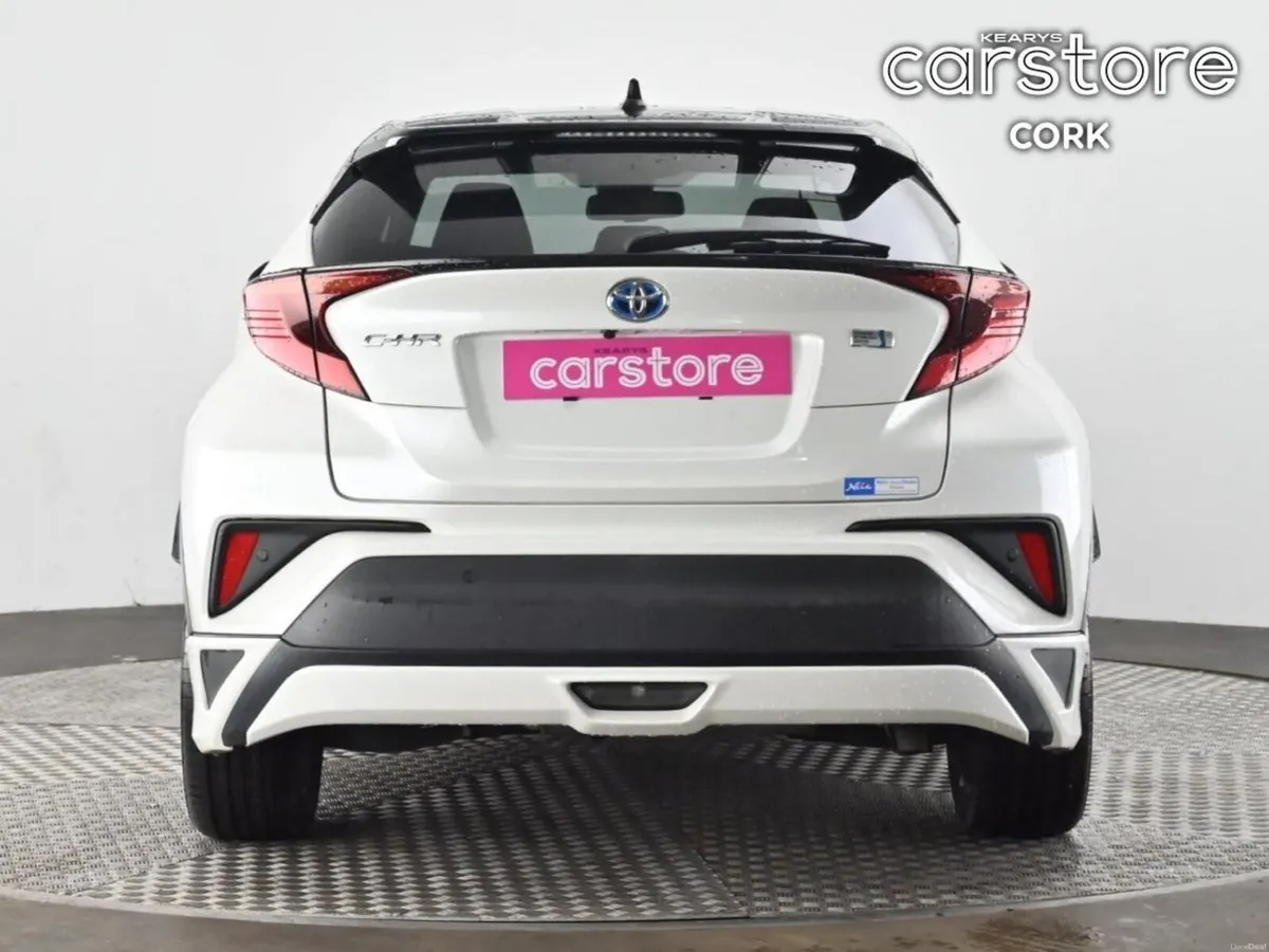 Toyota C-HR 1.8 HYBRID Auto - Image 4