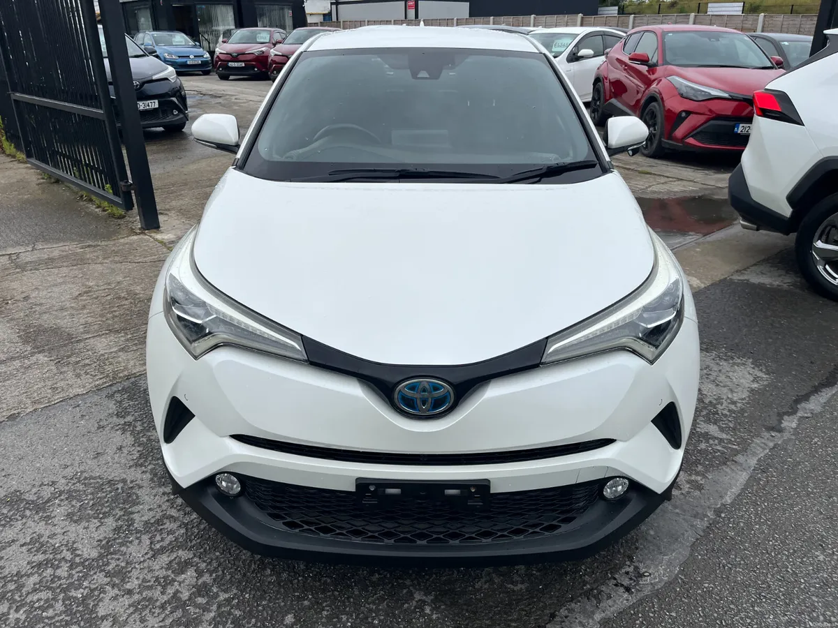 TOYOTA C-HR 2017, 1.8 HYBRID AUTO LOW KM HIGH SPEC - Image 2