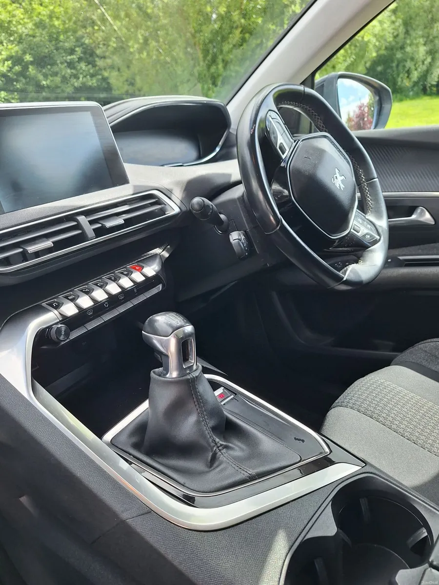 Peugeot 3008 2018 - Image 4