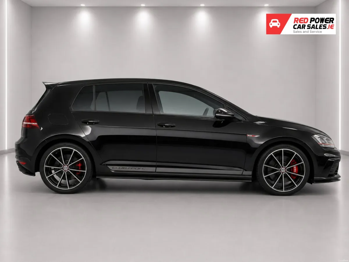 2016 Golf GTI Clubsport Street Edition//LOW KMs - Image 3