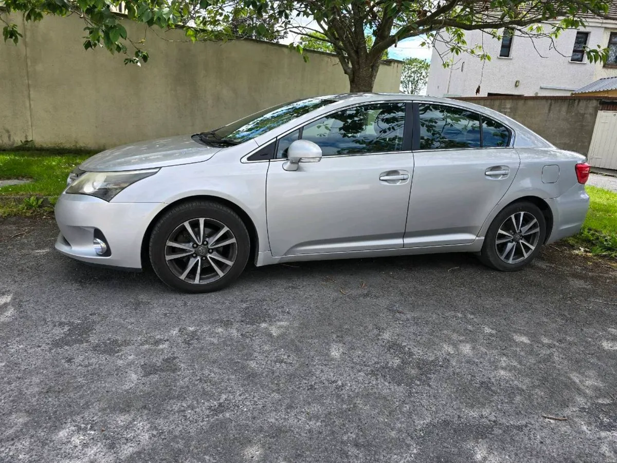 Toyota Avensis - Image 2