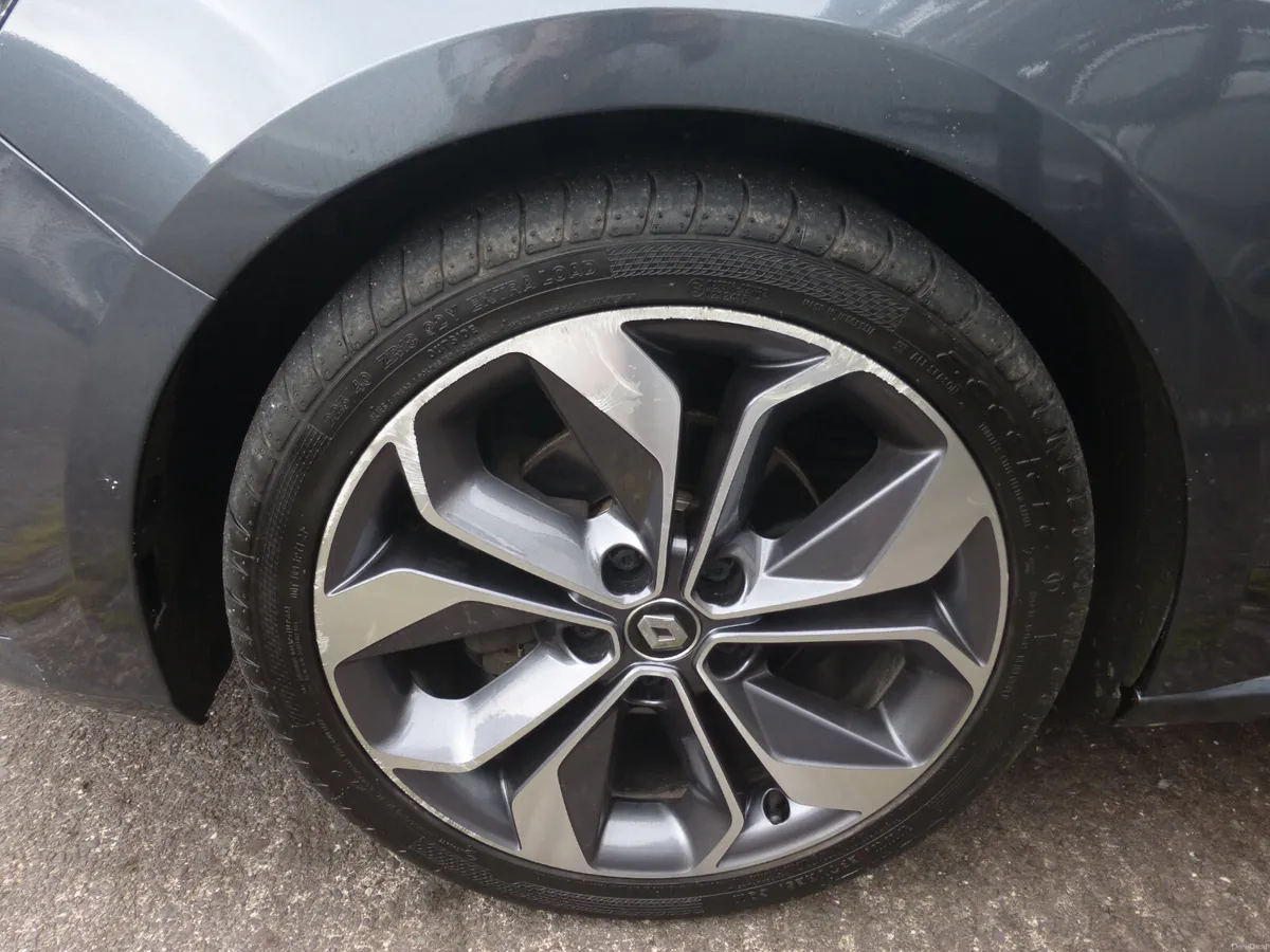 Renault Megane 2018 - Image 6