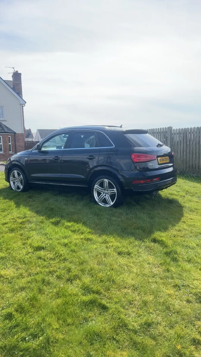 Audi Q3 *panoramic roof* - Image 2