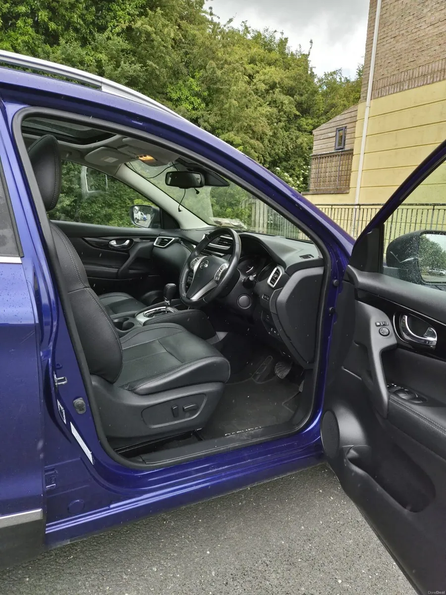 2017 Nissan Qashqai Automatic - Image 3