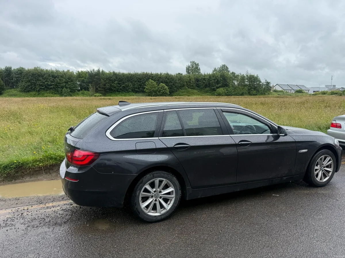 BMW 520D Estate - Image 2