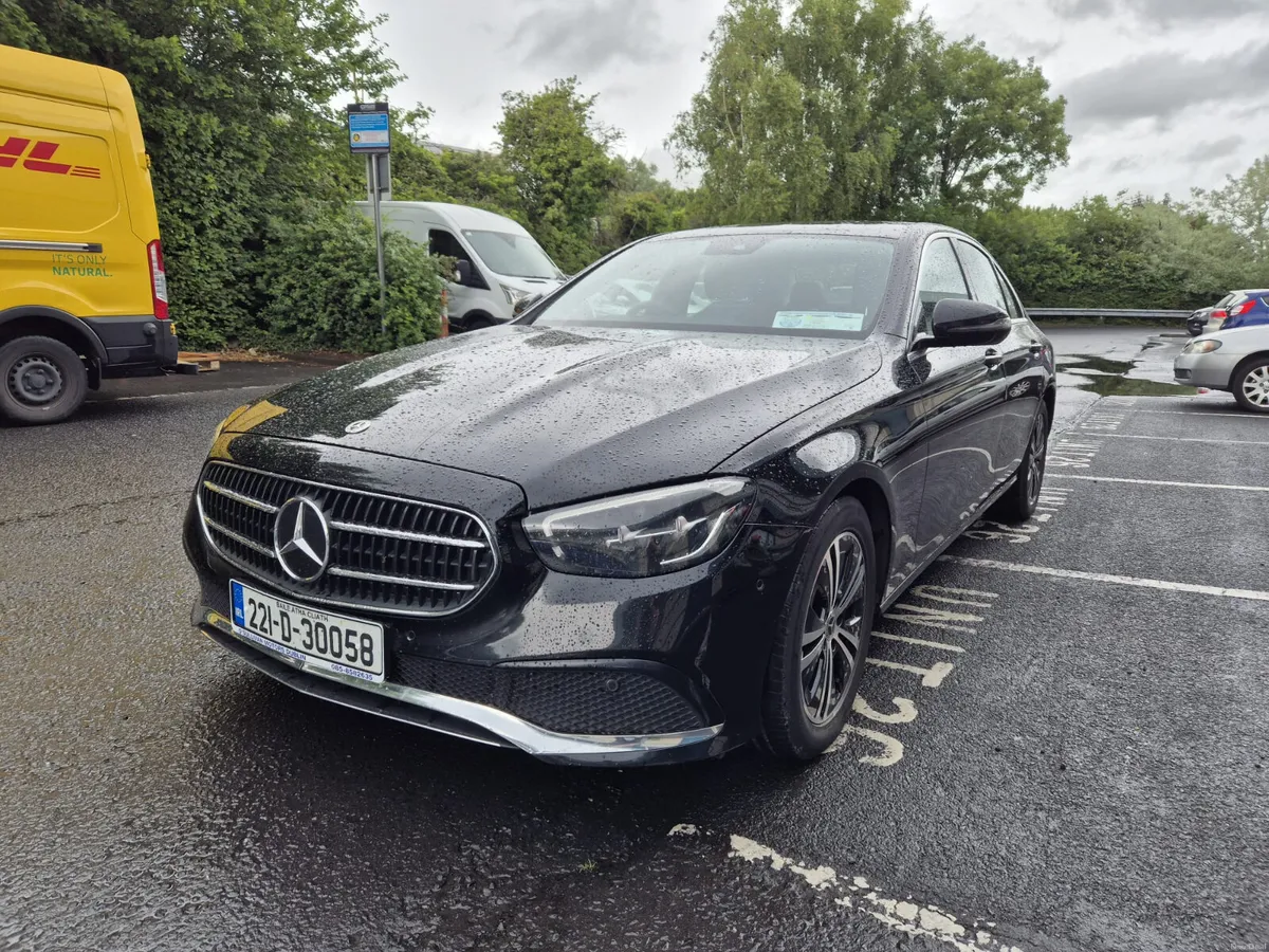 MERCEDES E-CLASS E220D/2022/2.0 DIESEL HYBRID/AUTO - Image 1