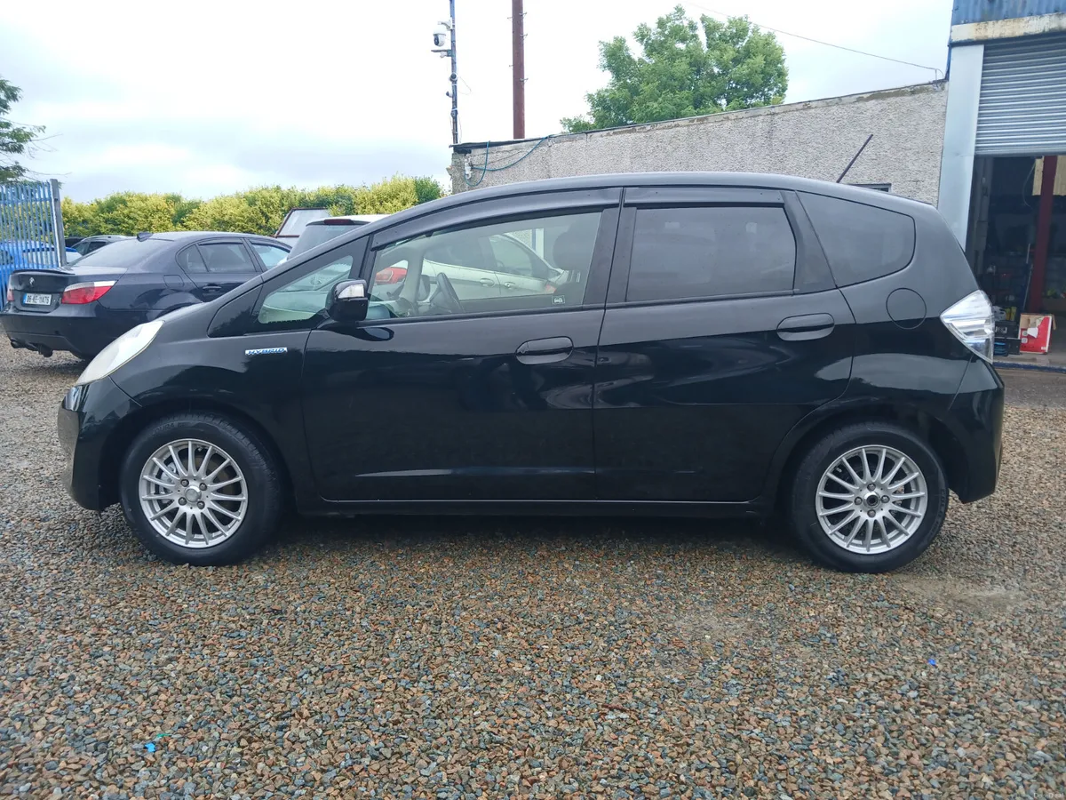 Honda Fit 2012 Automatic - Image 4