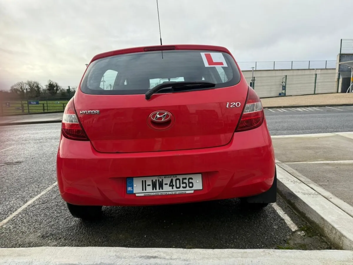 2011 Red Hyundai i20 (Price Negotiable) - Image 6