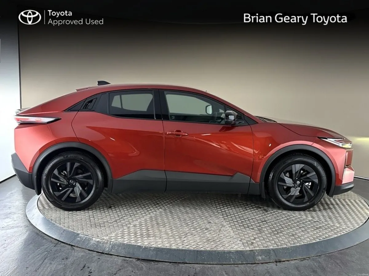 Toyota C-HR C-HR+ Sport Electric - Image 3