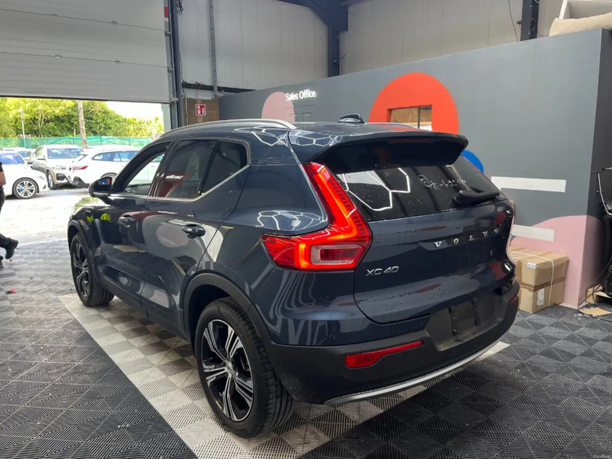 Volvo XC40 2021 VOLVO XC40 T5 1.5 AUTOMATIC / CRUI - Image 4