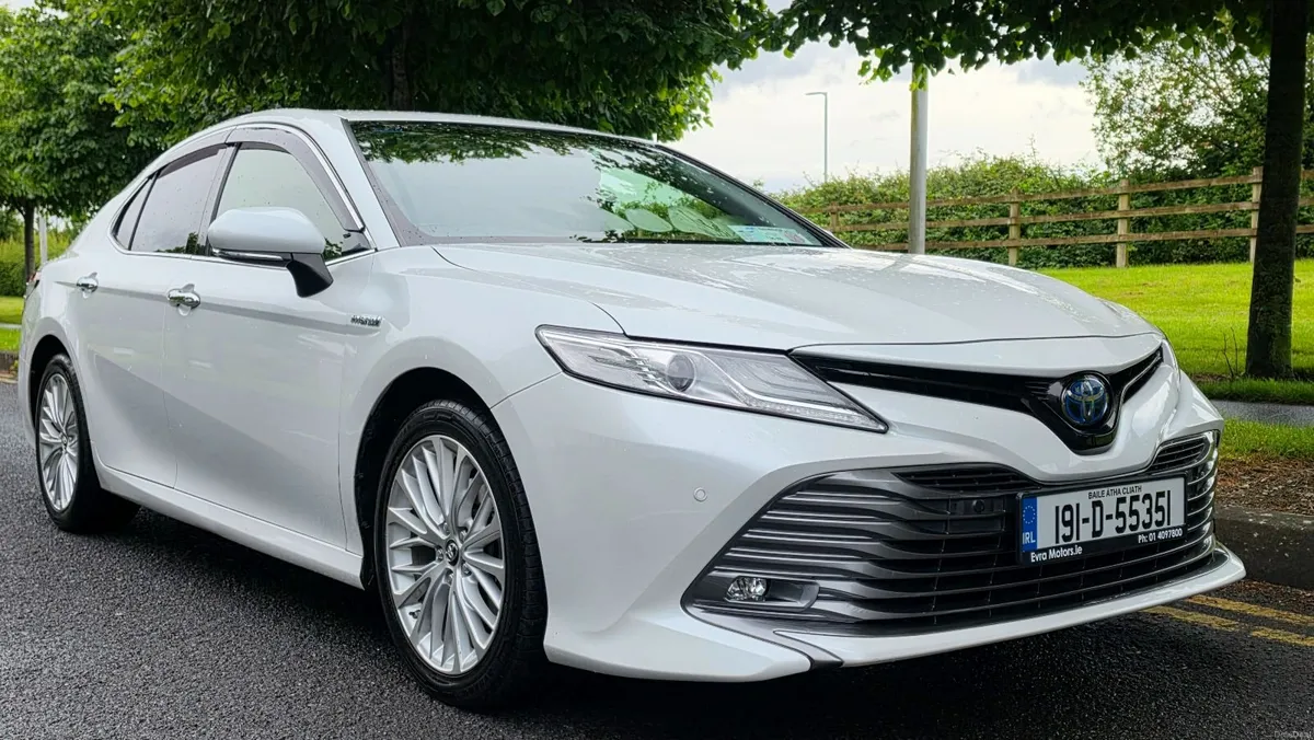 Toyota Camry 2019 - Image 1