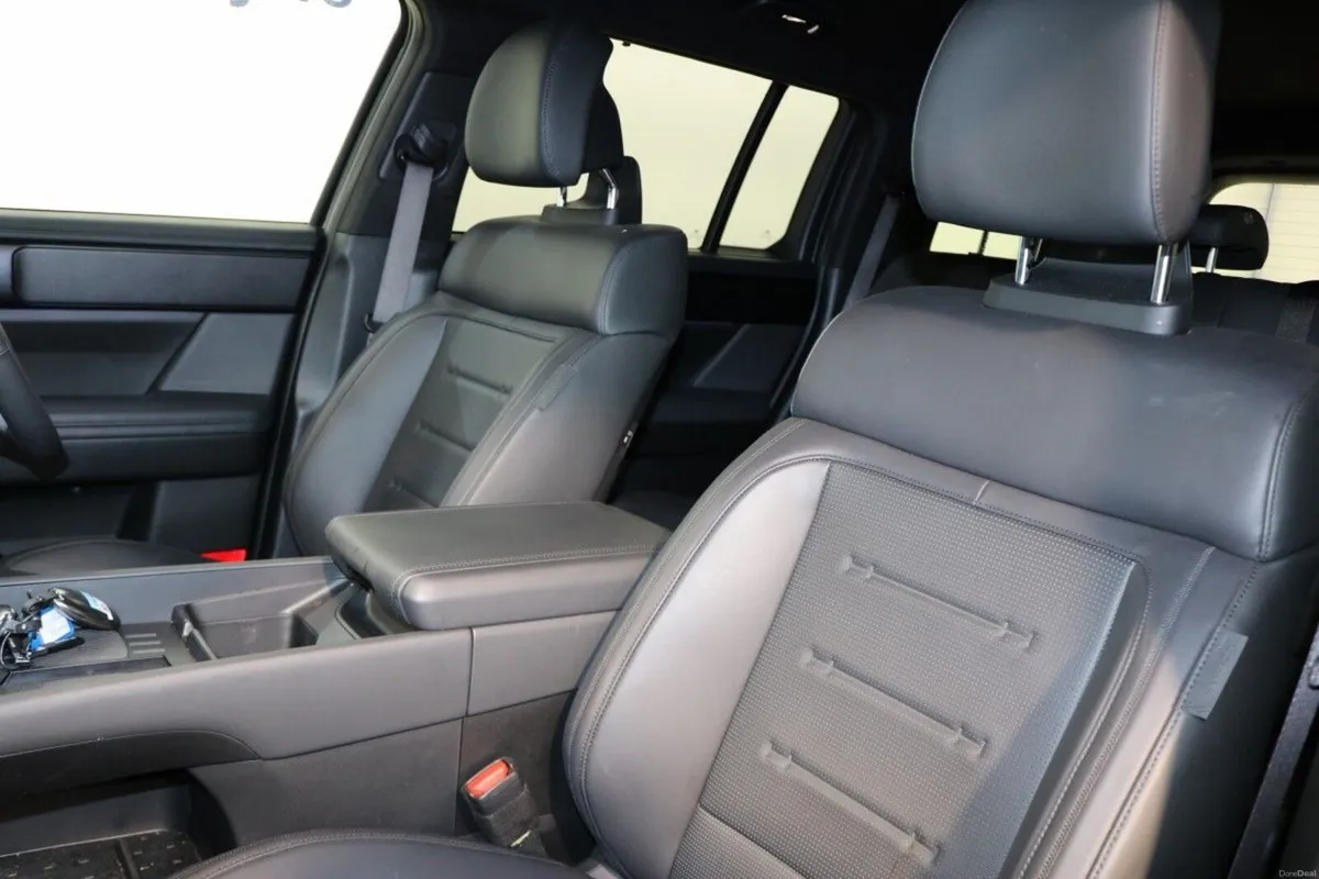 Hyundai Santa Fe PREMIUM CALLIGRAPHY PHEV 1.6L PET - Image 4