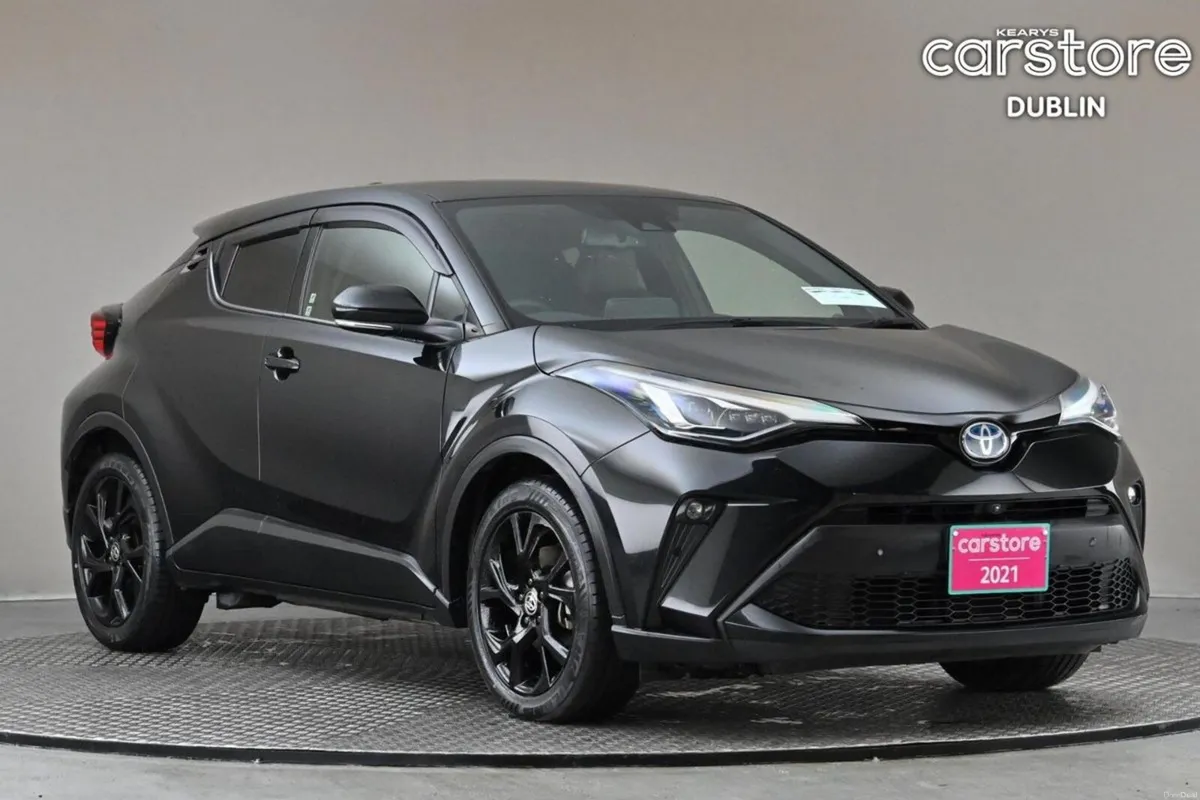 Toyota C-HR 1.8 HYBRID **HALF LEATHER**360 PAN CAM - Image 1