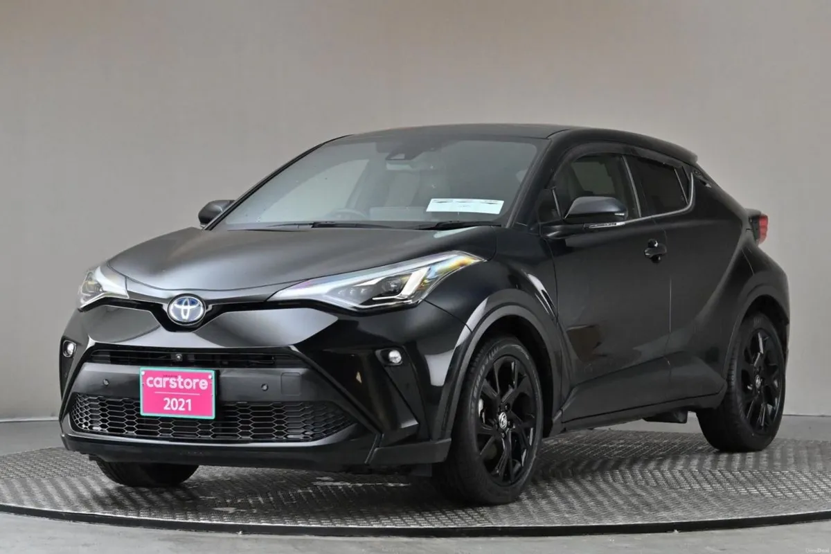 Toyota C-HR 1.8 HYBRID **HALF LEATHER**360 PAN CAM - Image 3