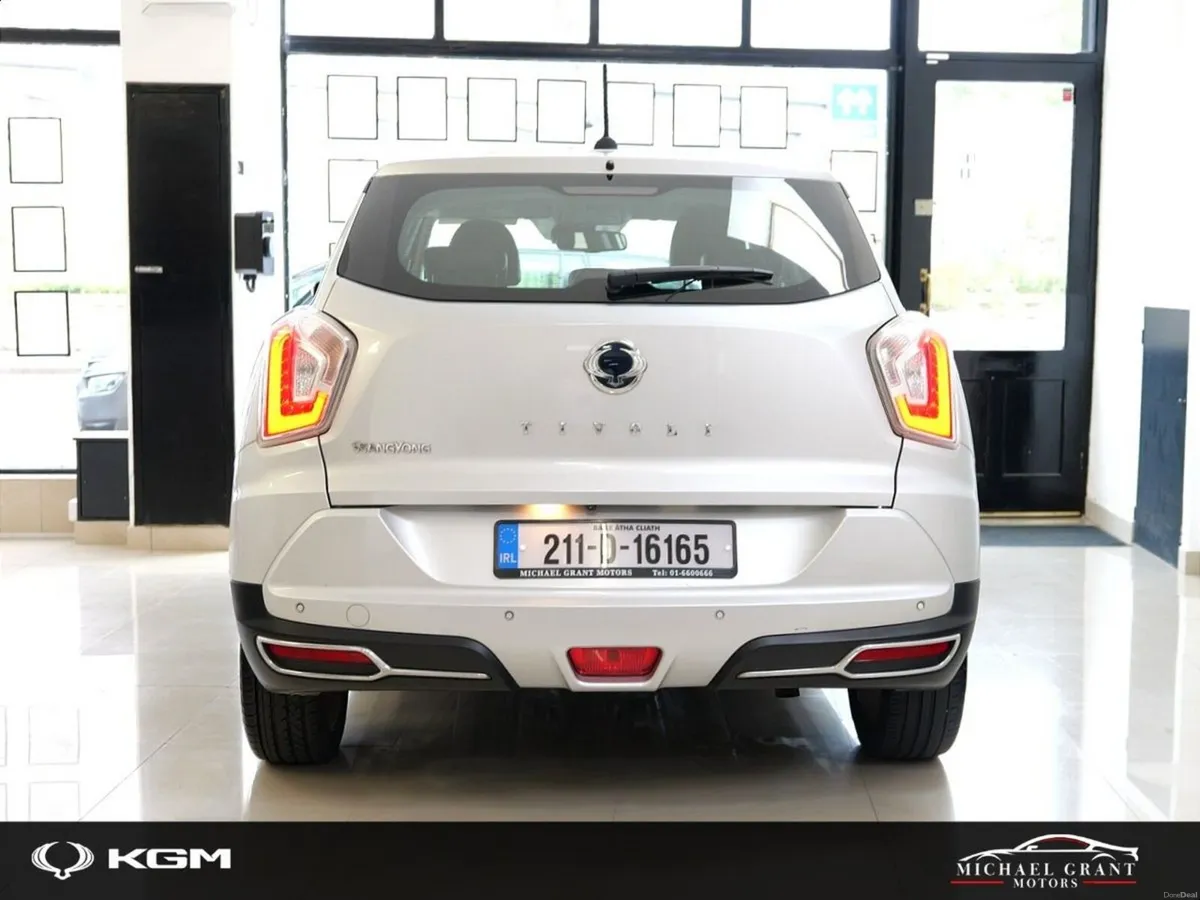 SsangYong Tivoli EL 1.6 DIESEL 5DR HIGH SPEC ONLY - Image 6