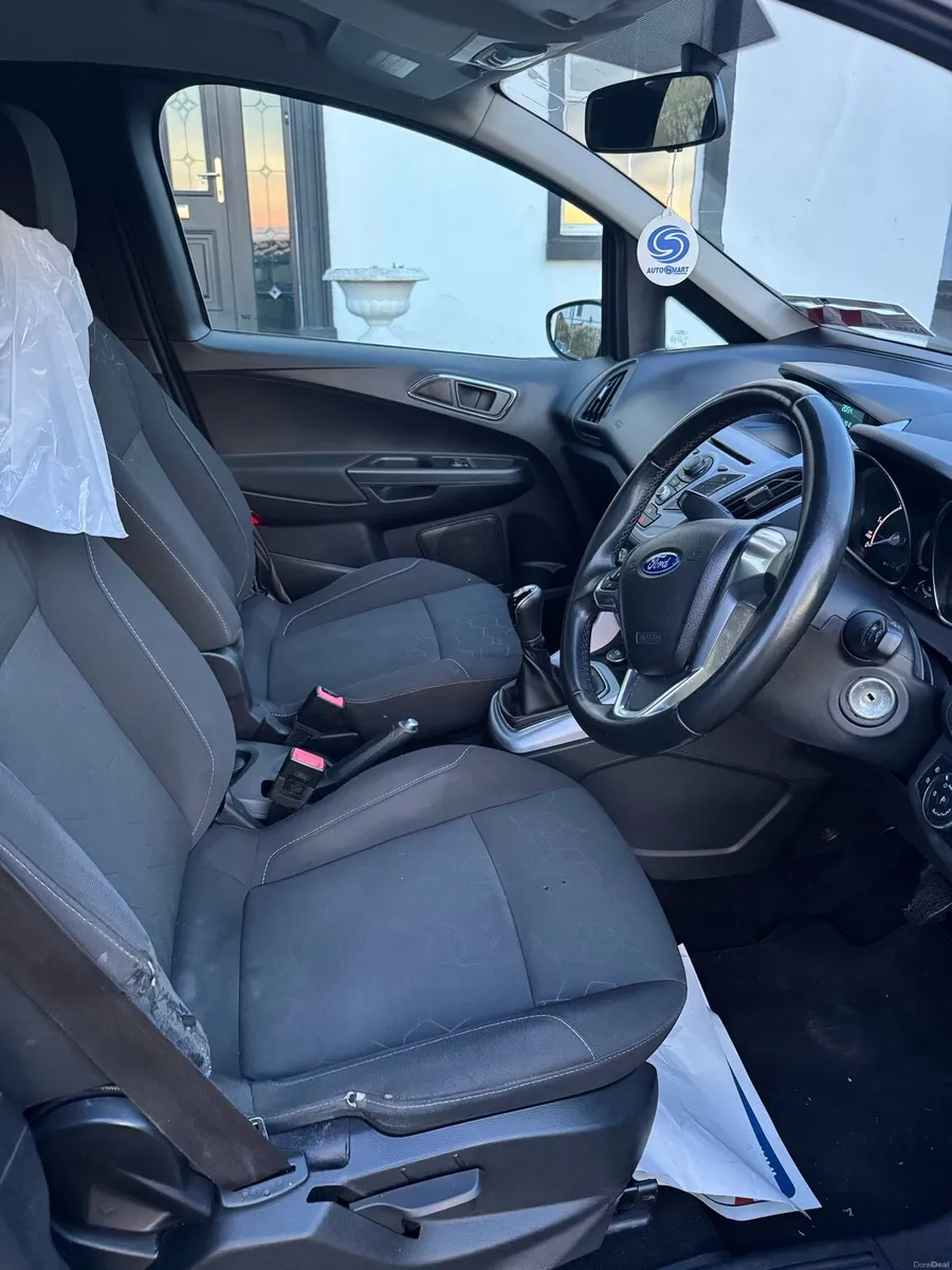 Car - Image 6