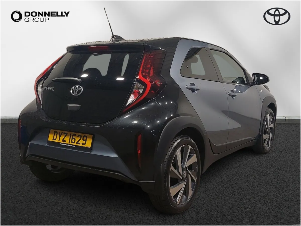 Toyota Aygo X Hatchback Edge - Image 4