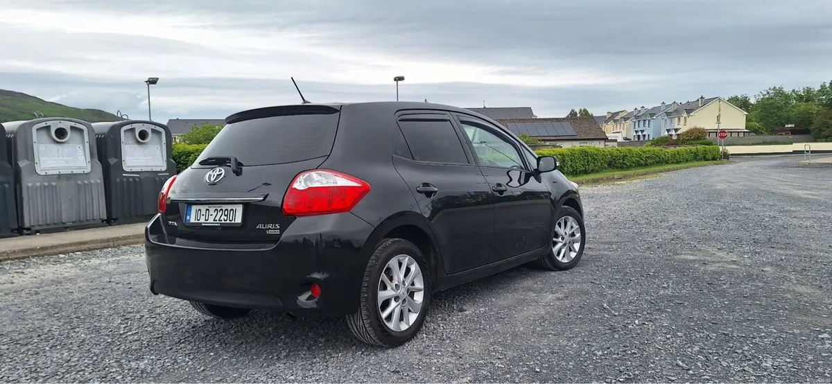 2010 Toyota auris 1.33 - Image 3