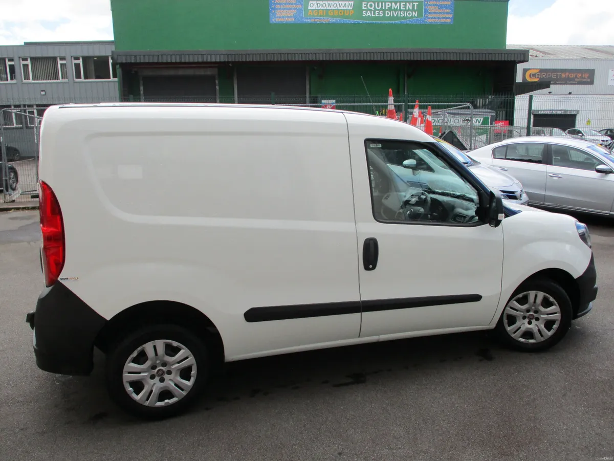Fiat Doblo Van  2023 - Image 4