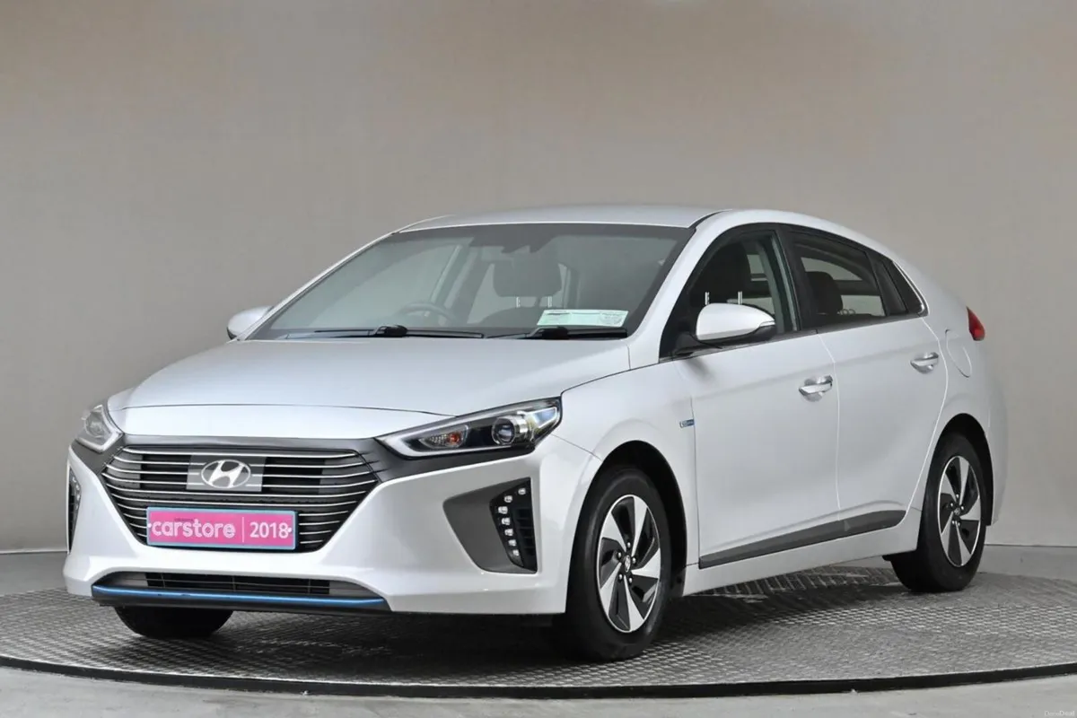 Hyundai IONIQ 1.6 GDI PREMIUM - Image 3