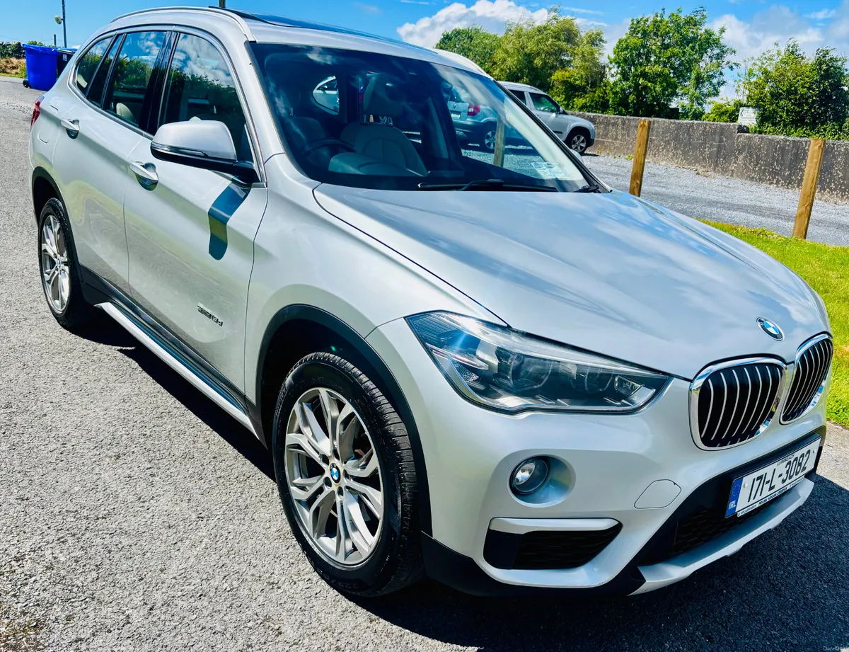 2017 BMW X1 sDrive XLine Low KMS - Image 2