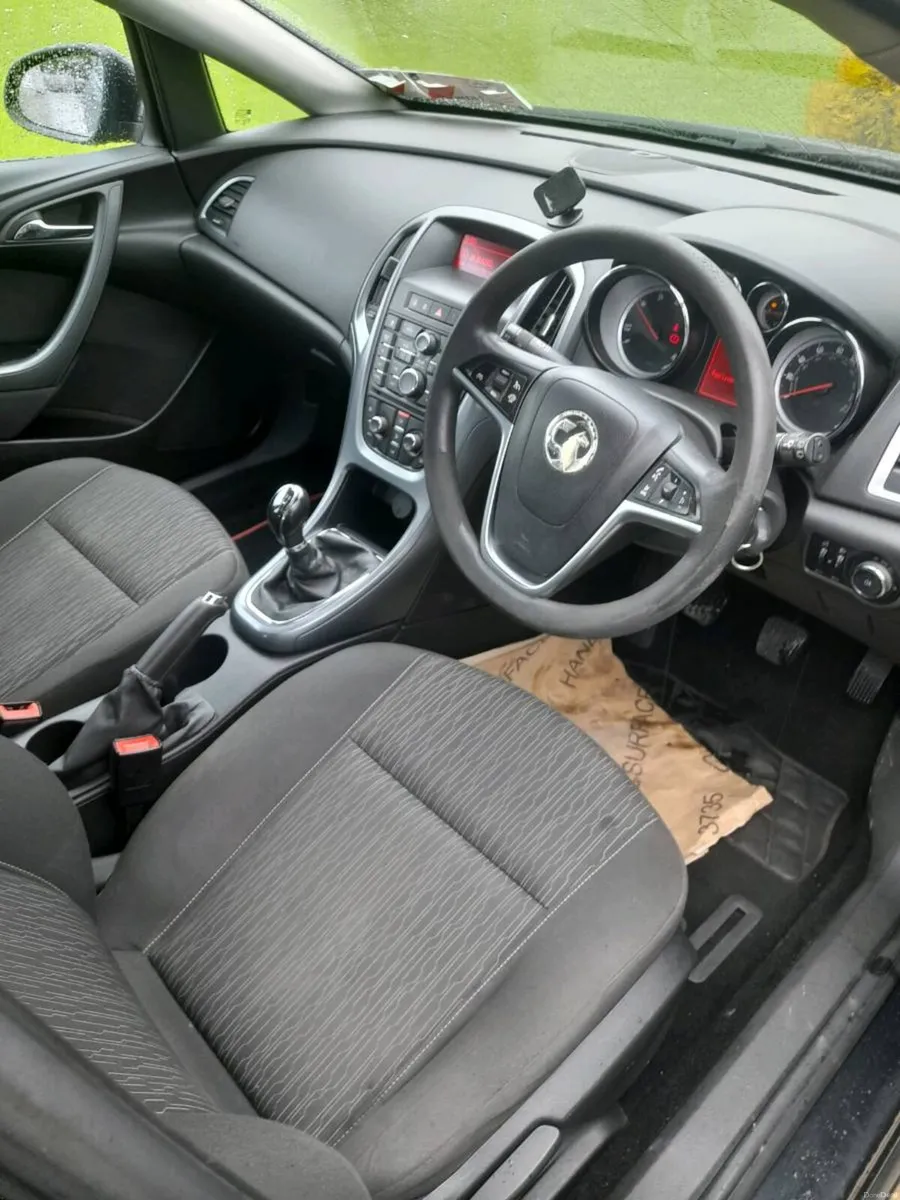 Opel astra 1.7cdti  2013 - Image 4