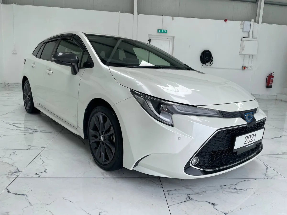 2021 Corolla Hybrid Touring Automatic - Image 1