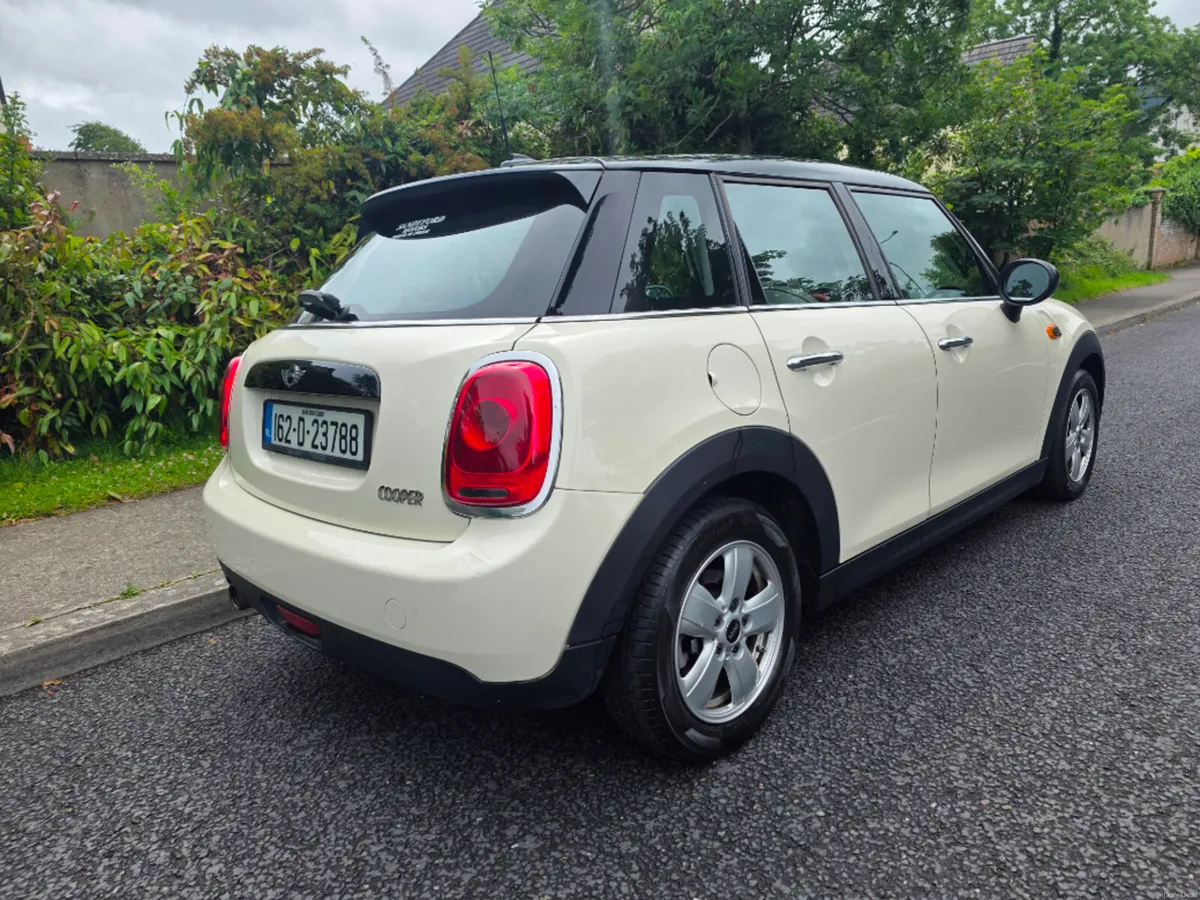 Mini Cooper XS52 4DR - Image 4