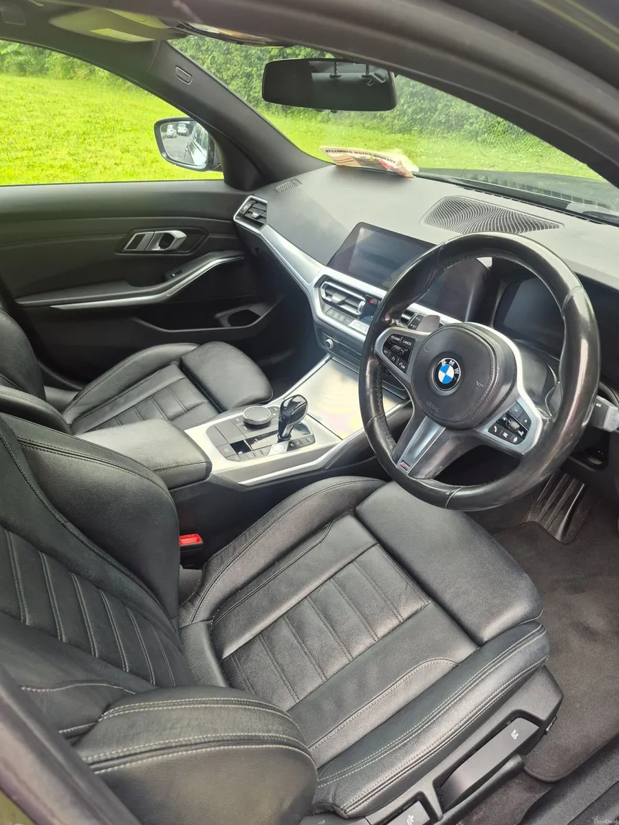 BMW 3-Series 2021 - Image 4