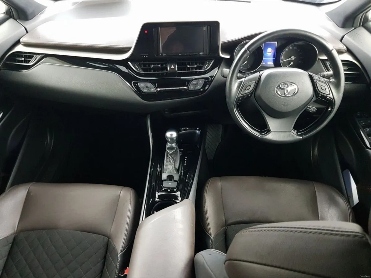 Toyota C-HR G - Image 4