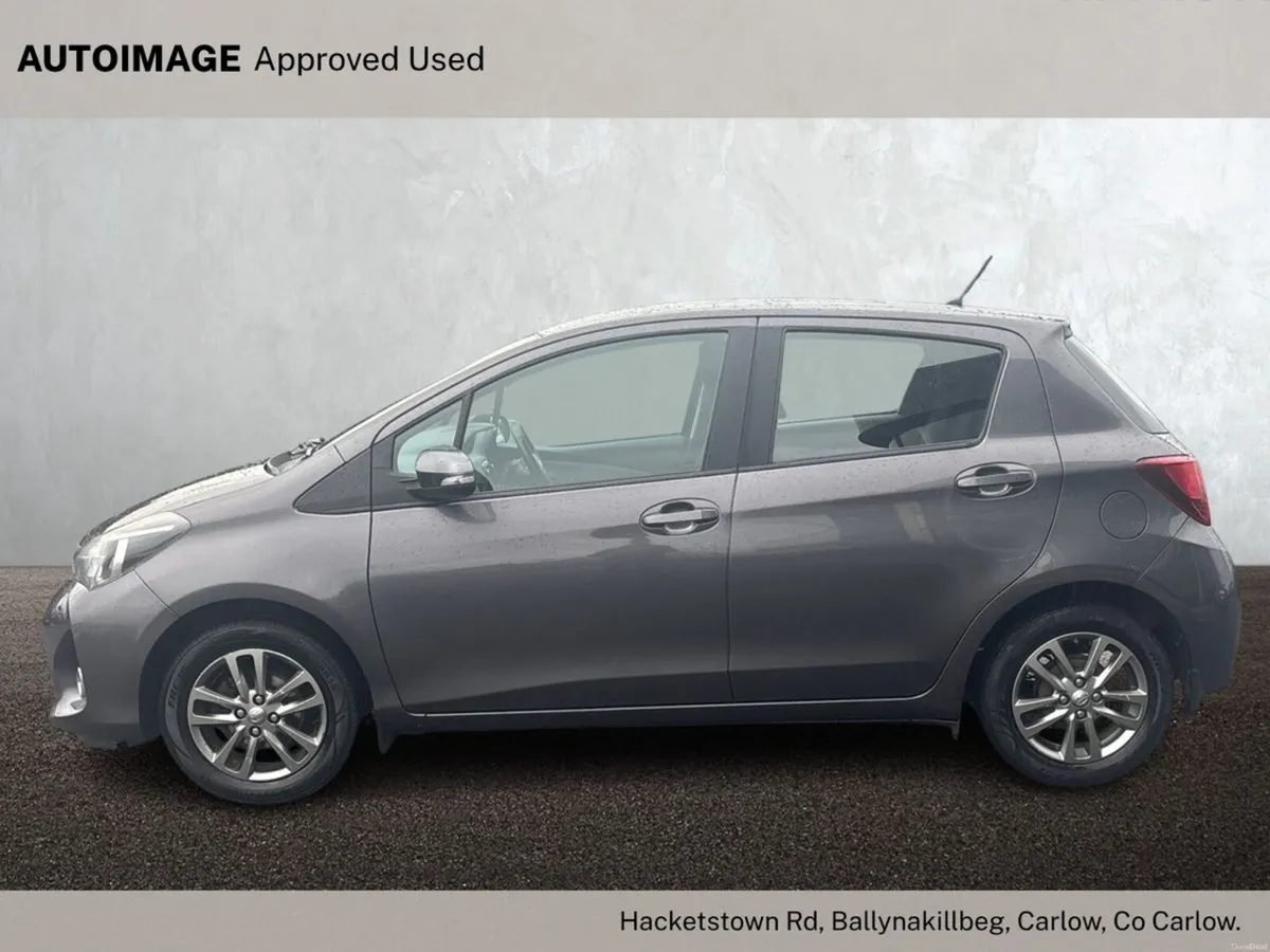 Toyota Yaris YARIS - Image 4